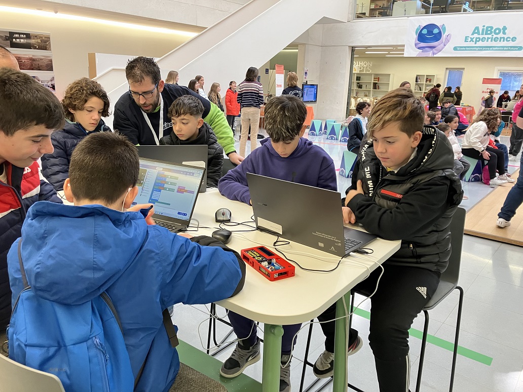 Ii Aibot Experience Escolares Granadinos De A A Os Dise Ar N